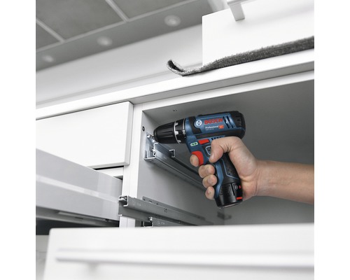 Bosch Professional GSR 12V-15 accuboormachine inclusief 2 accu's (2,0Ah), lader en tas