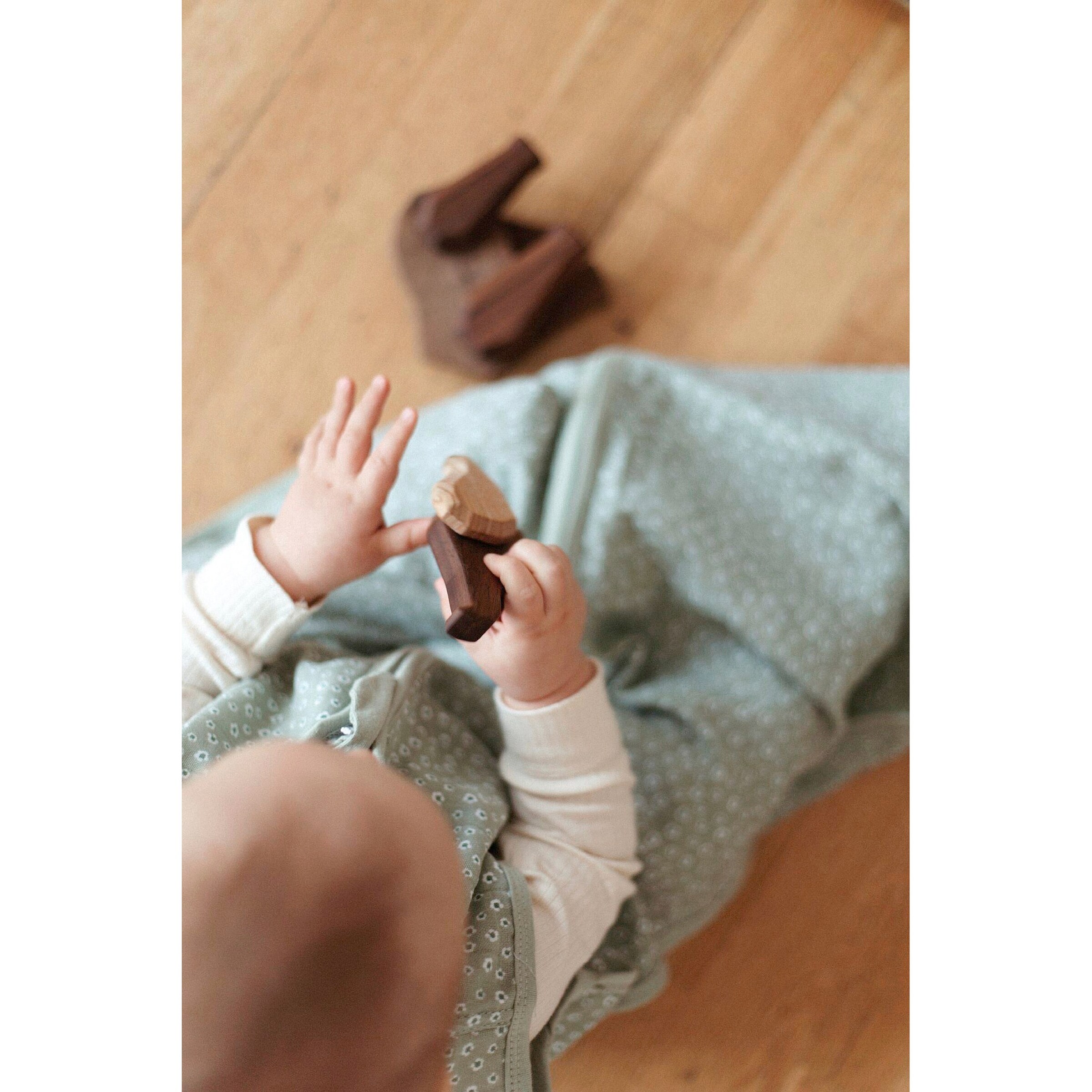 emma & noah Sommerschlafsack Musselin 0.5 TOG Blume Salbei