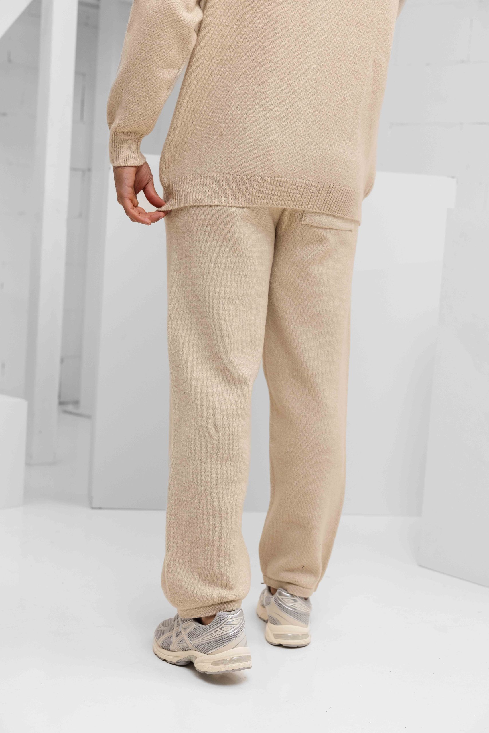 Croyez Fluffy Essence Knit Sweatpants Heren Beige