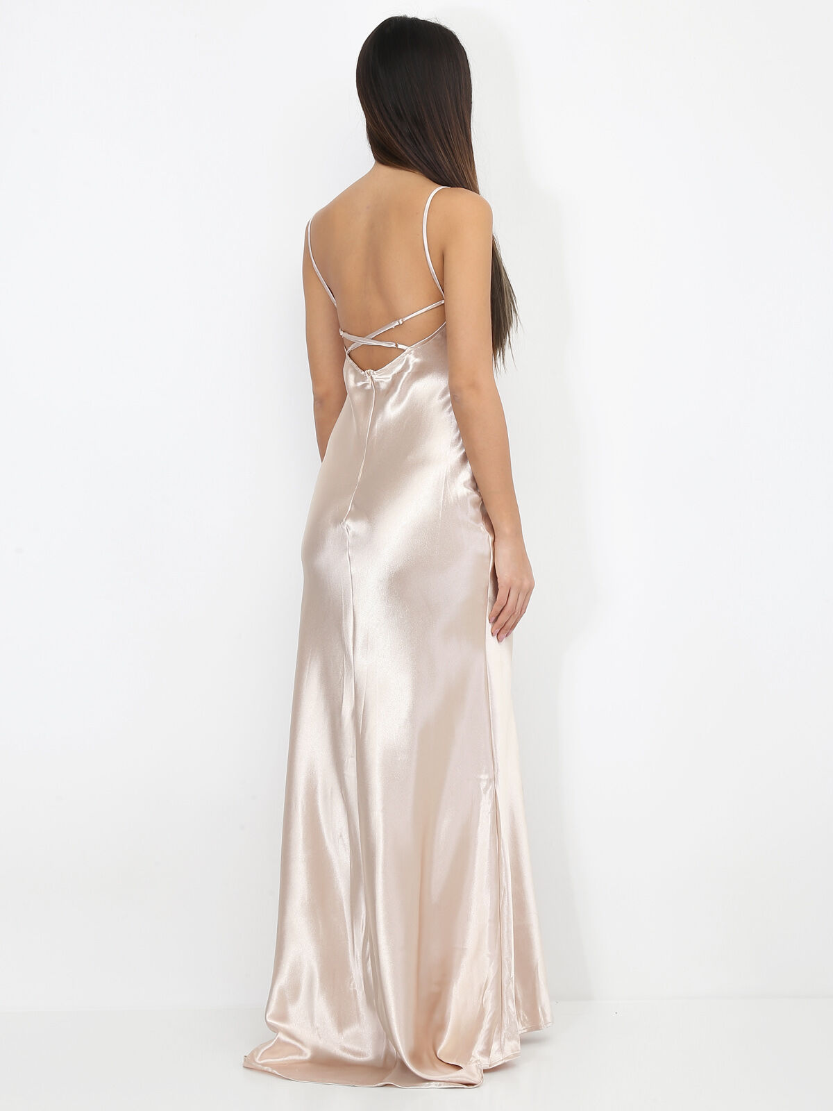 Robe longue satinée à col bénitier- Doré