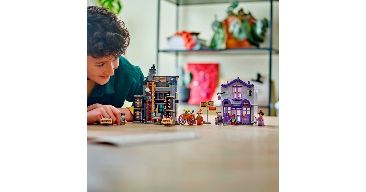 LEGOHarry Potter - Olivanders & Madame Mallekins gewaden Constructiespeelgoed  (76439)