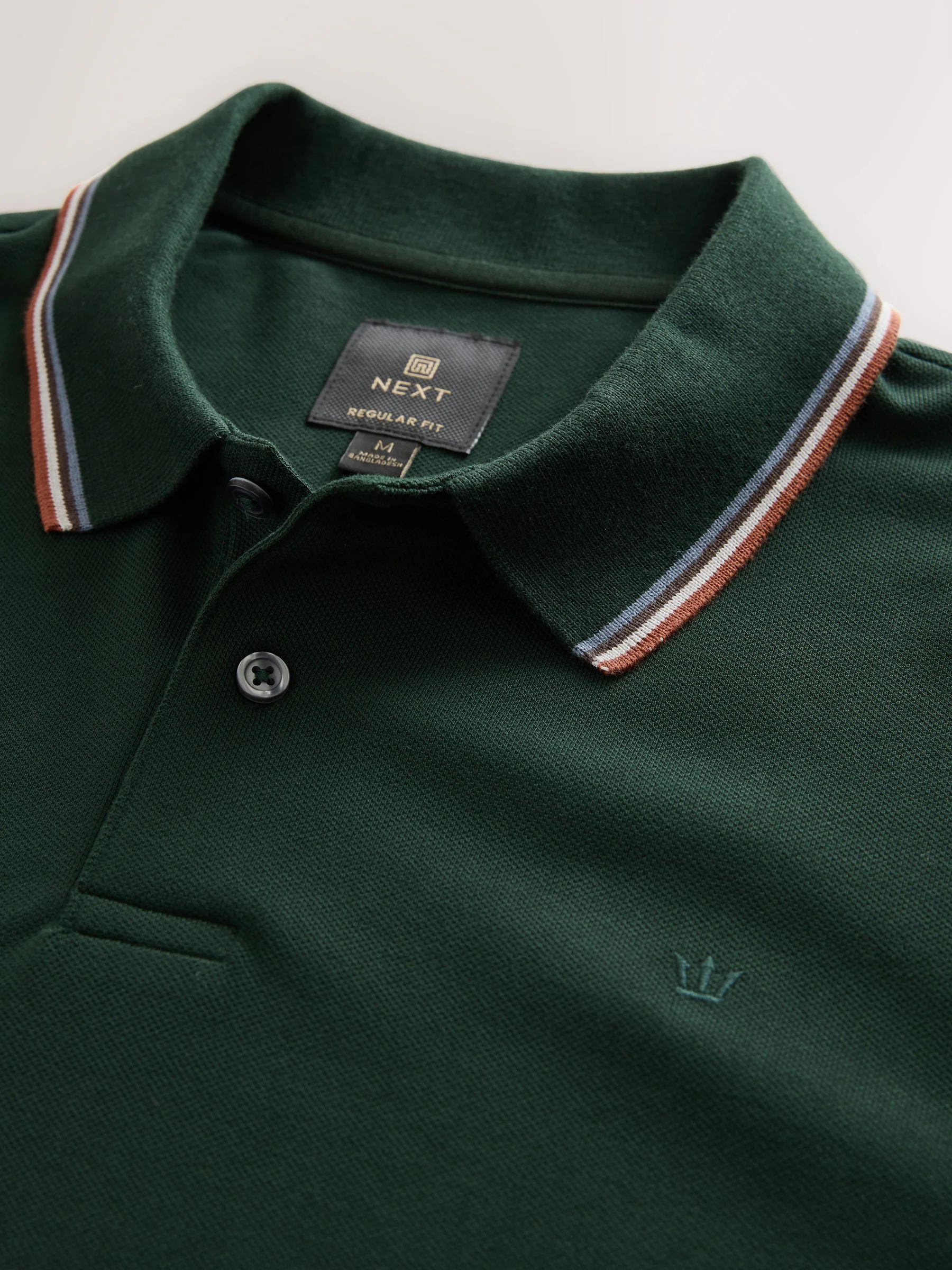 Groen - Regular fit poloshirt met korte mouwen en contrasterende randen