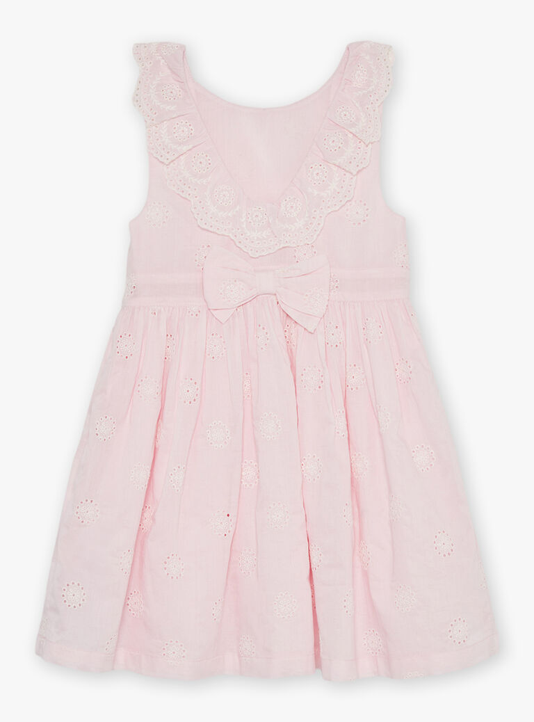 Robe rose à broderies fleuries