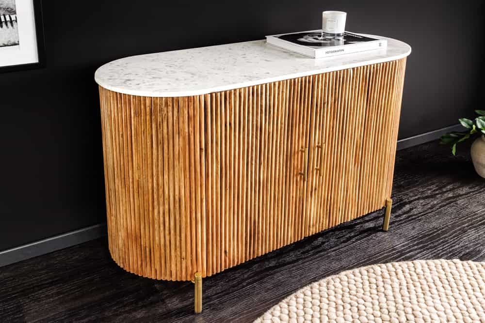 Massives Sideboard TRES CHIC 105cm natur Mangoholz weiß Marmor gold Metall