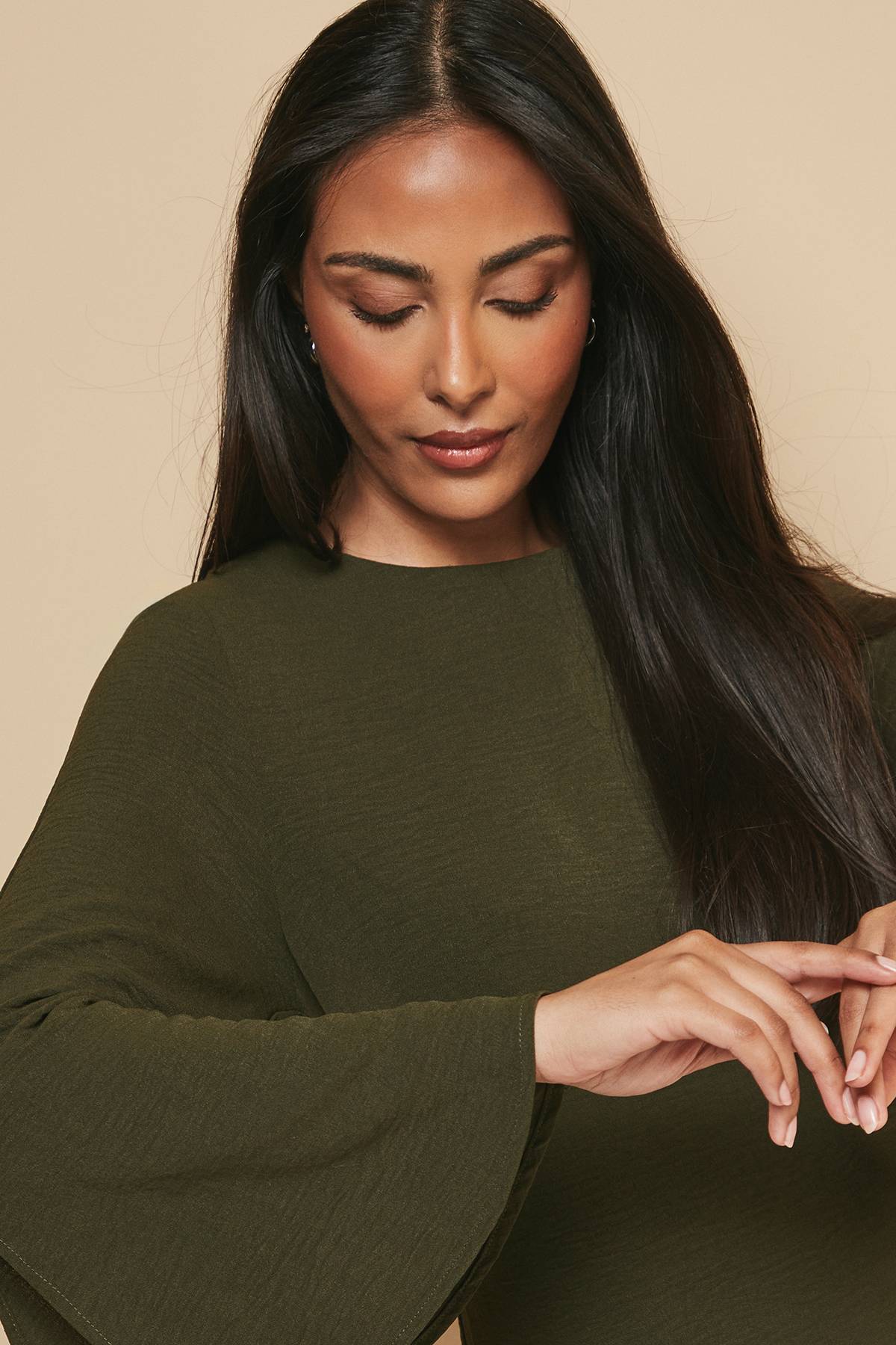 Wallis Robe Midaxi Petite à Manches Évasées Tissée