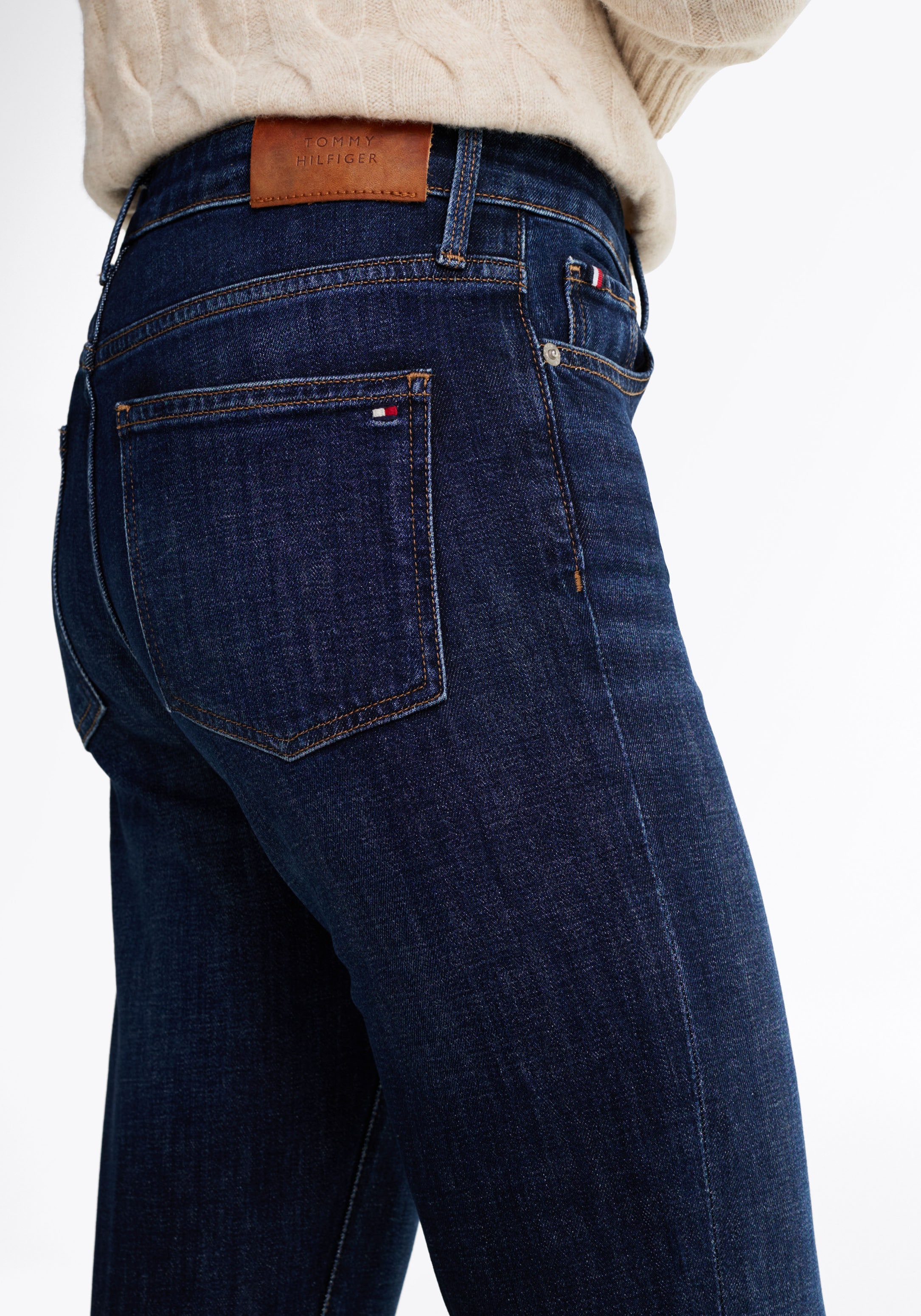 Tommy Hilfiger Bootcut-Jeans »BOOTCUT RW PATY« mit Tommy Hilfiger Logo-Badge