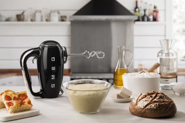 Smeg 50'er stil håndblander HMF01BLEU (sort)