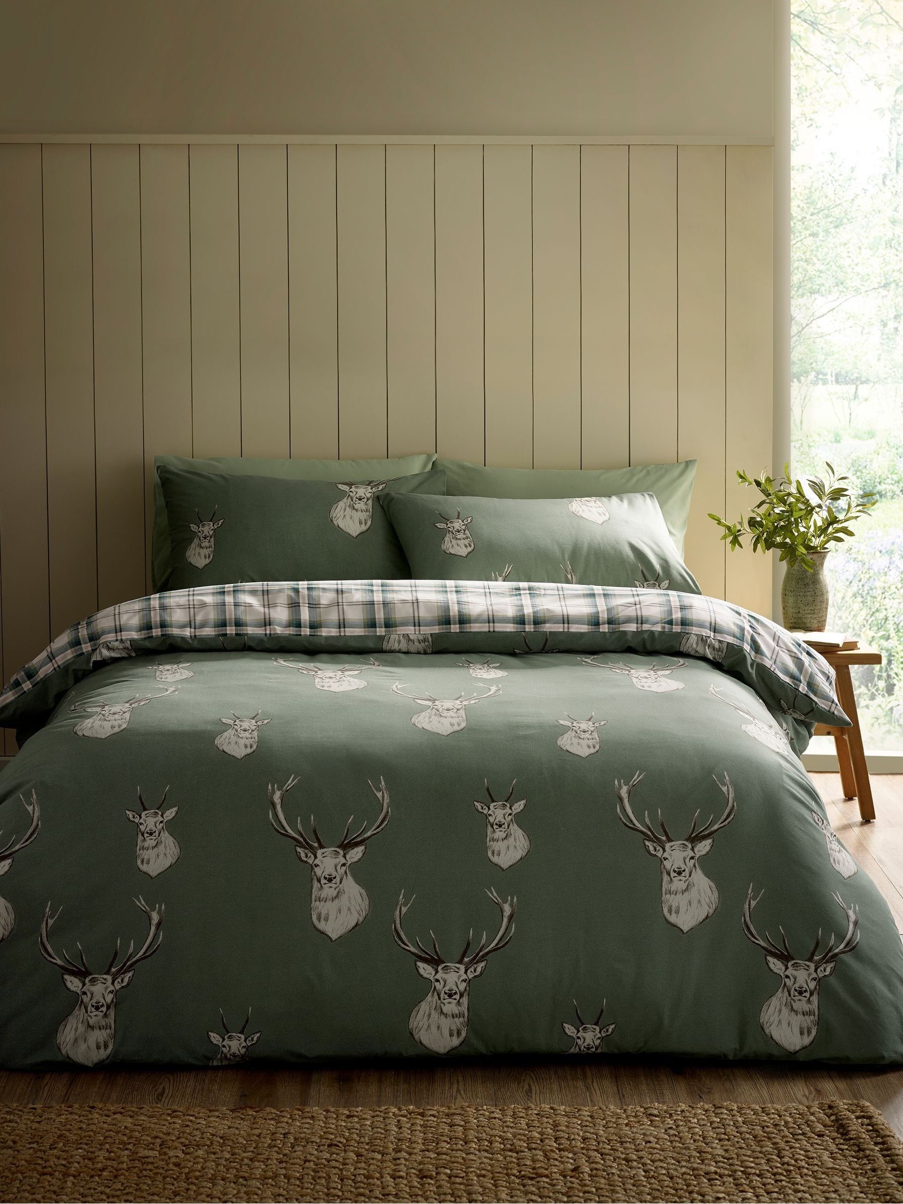 Catherine Lansfield Christmas Stag Check Reversible Duvet Cover Set