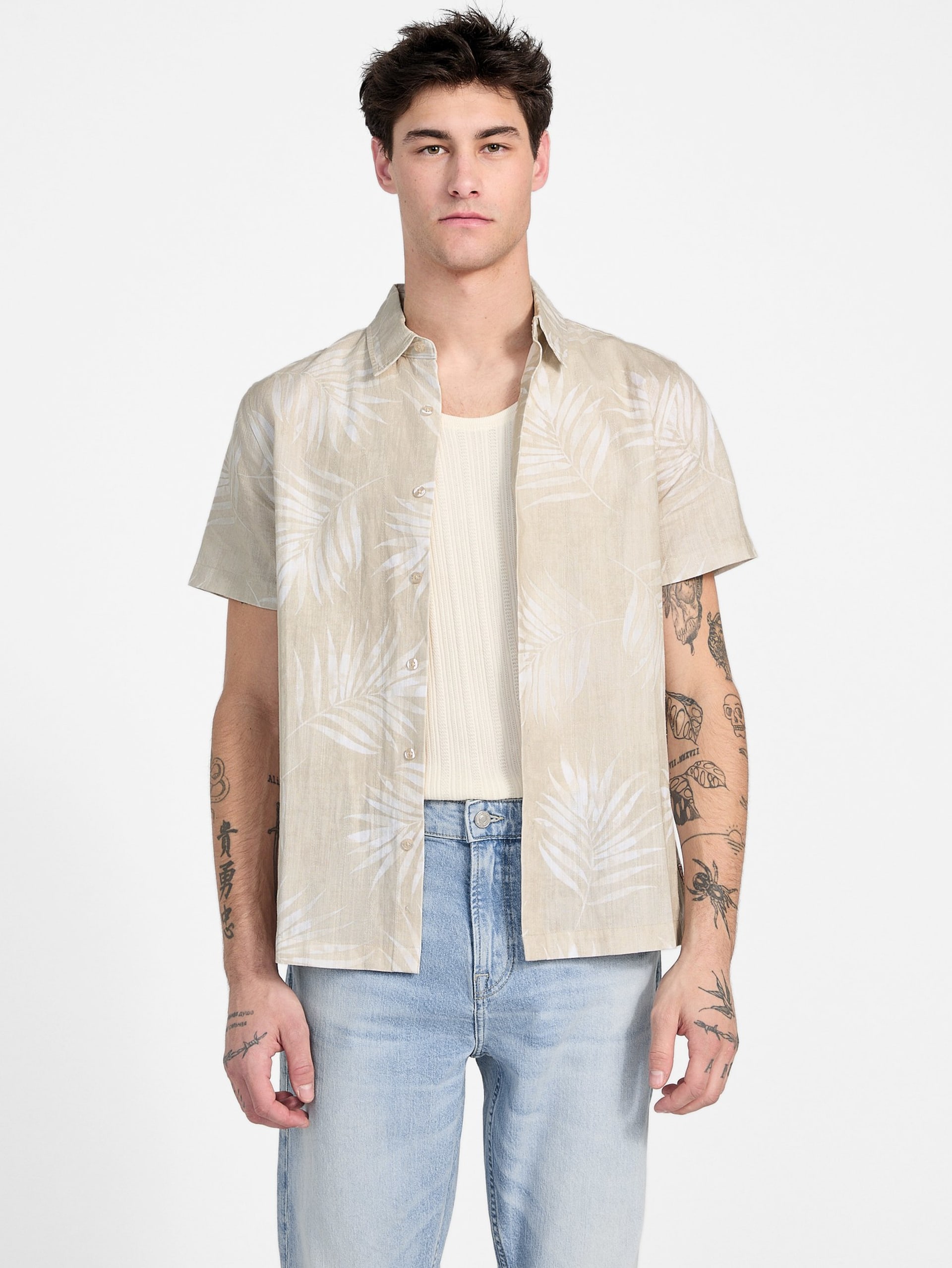 Camisa de palmeira com trama irregular