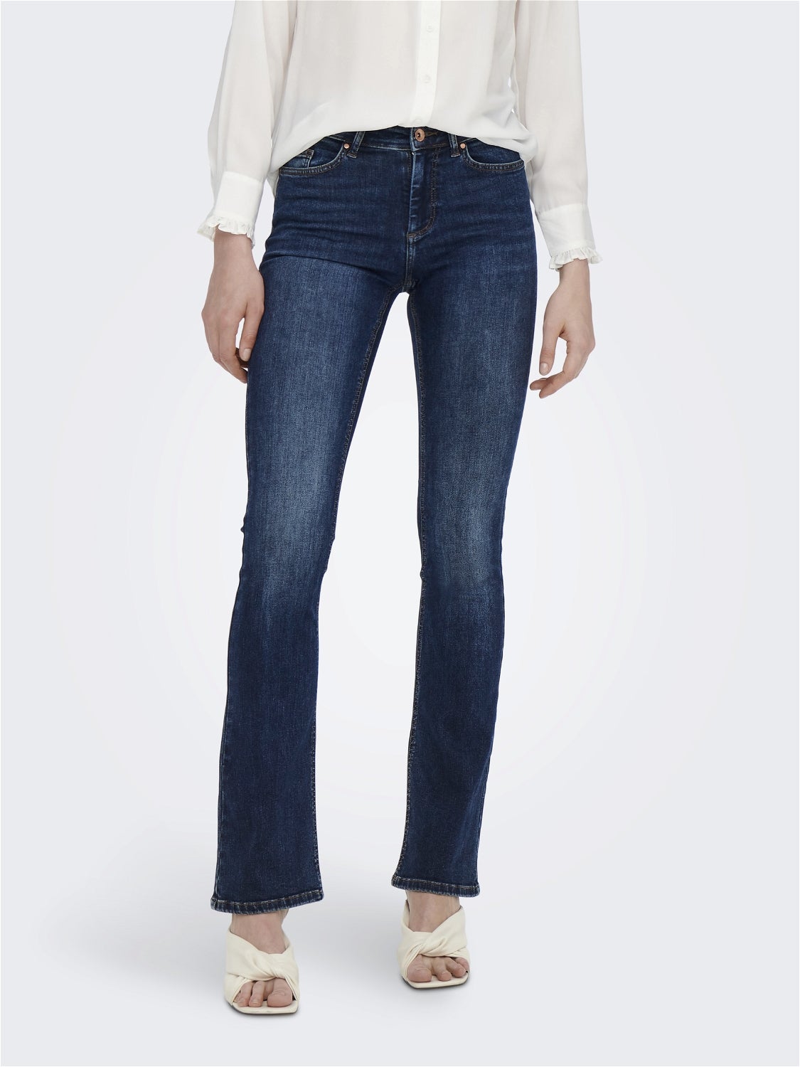 ONLBLUSH Mittlere Taille Ausgestellt Jeans Dark Blue Denim