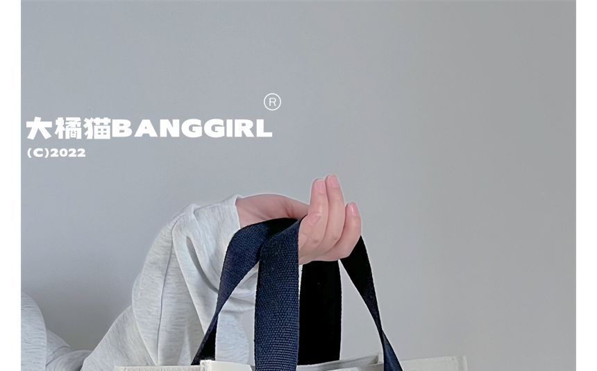 BANGGIRL - Set: Canvas schoudertas met belettering + tasbedel