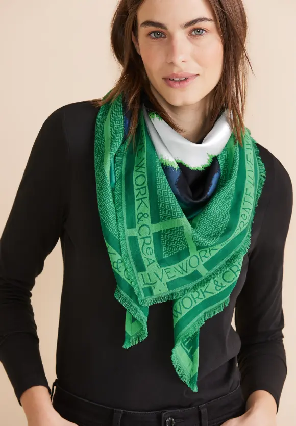 Printtuch mit Fransen - fresh spring green