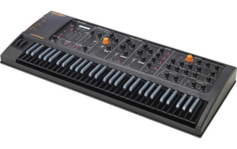 Synthesizer Sledge – Black Edition<br>Synthesizer mit neuen Funktionen und Klanginnovationen
