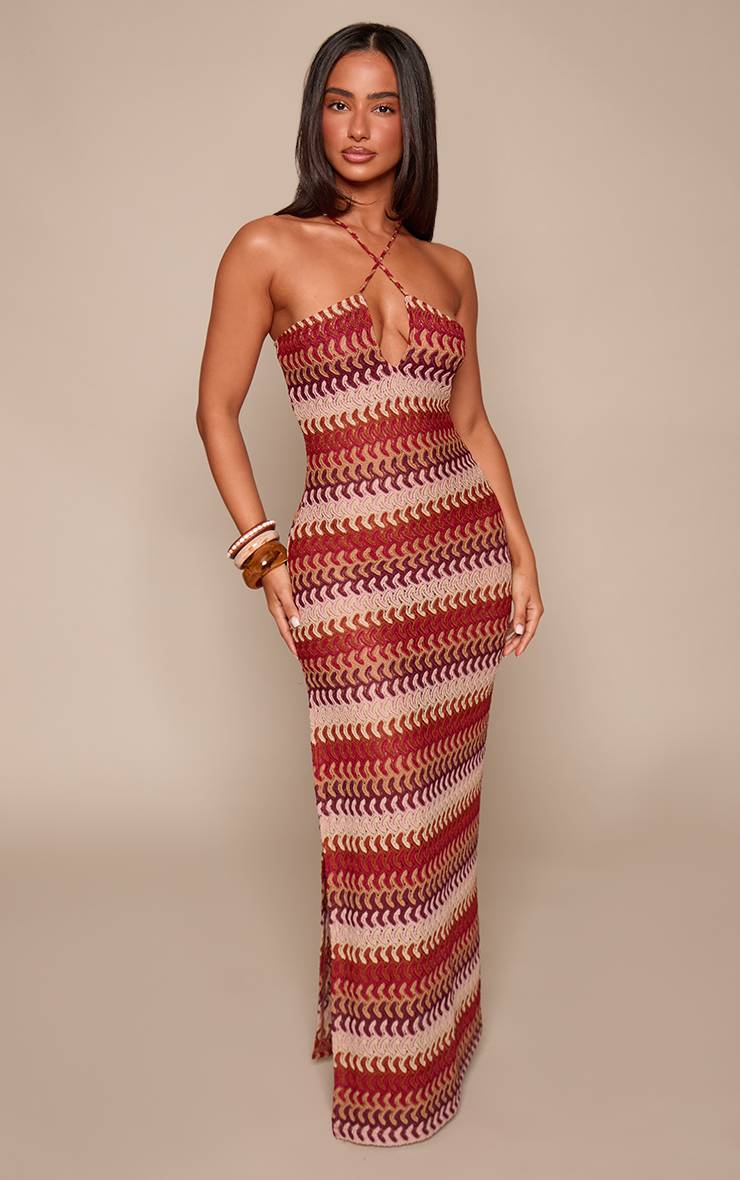 Rose Robe Maxi Petite En Crochet À Rayures Avec Col En V Et Bretelles
