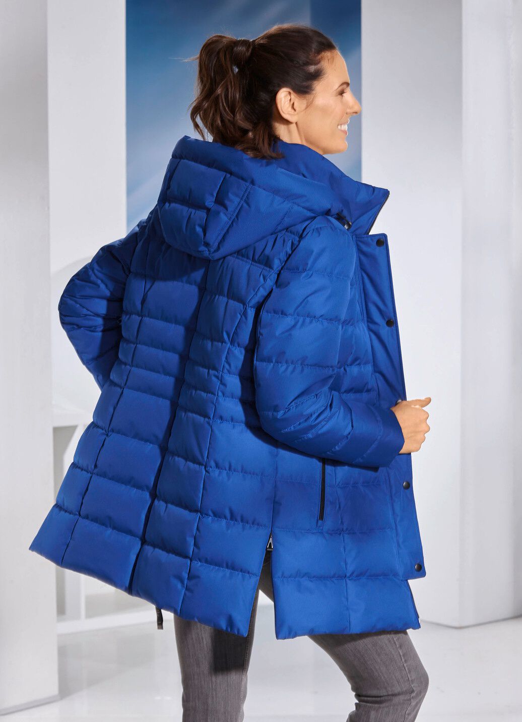 Funktionsjacke mit abnehmbarer Kapuze