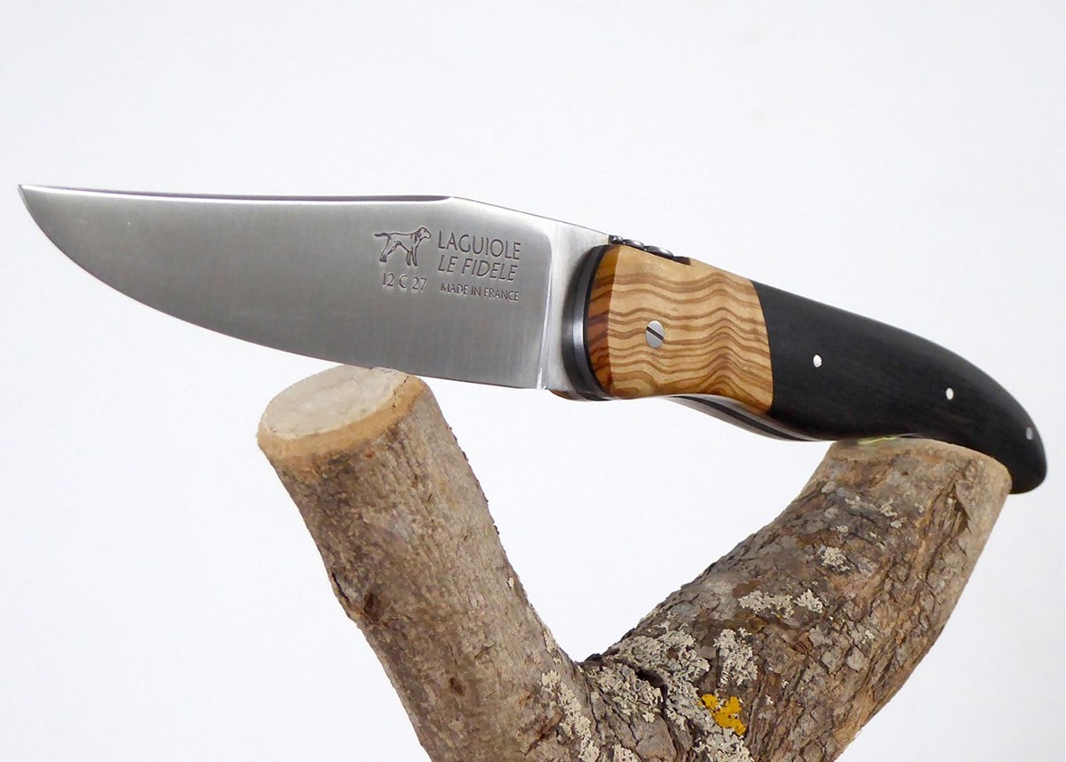 Couteau Laguiole de chasse avec un manche en Ebène et olivier
