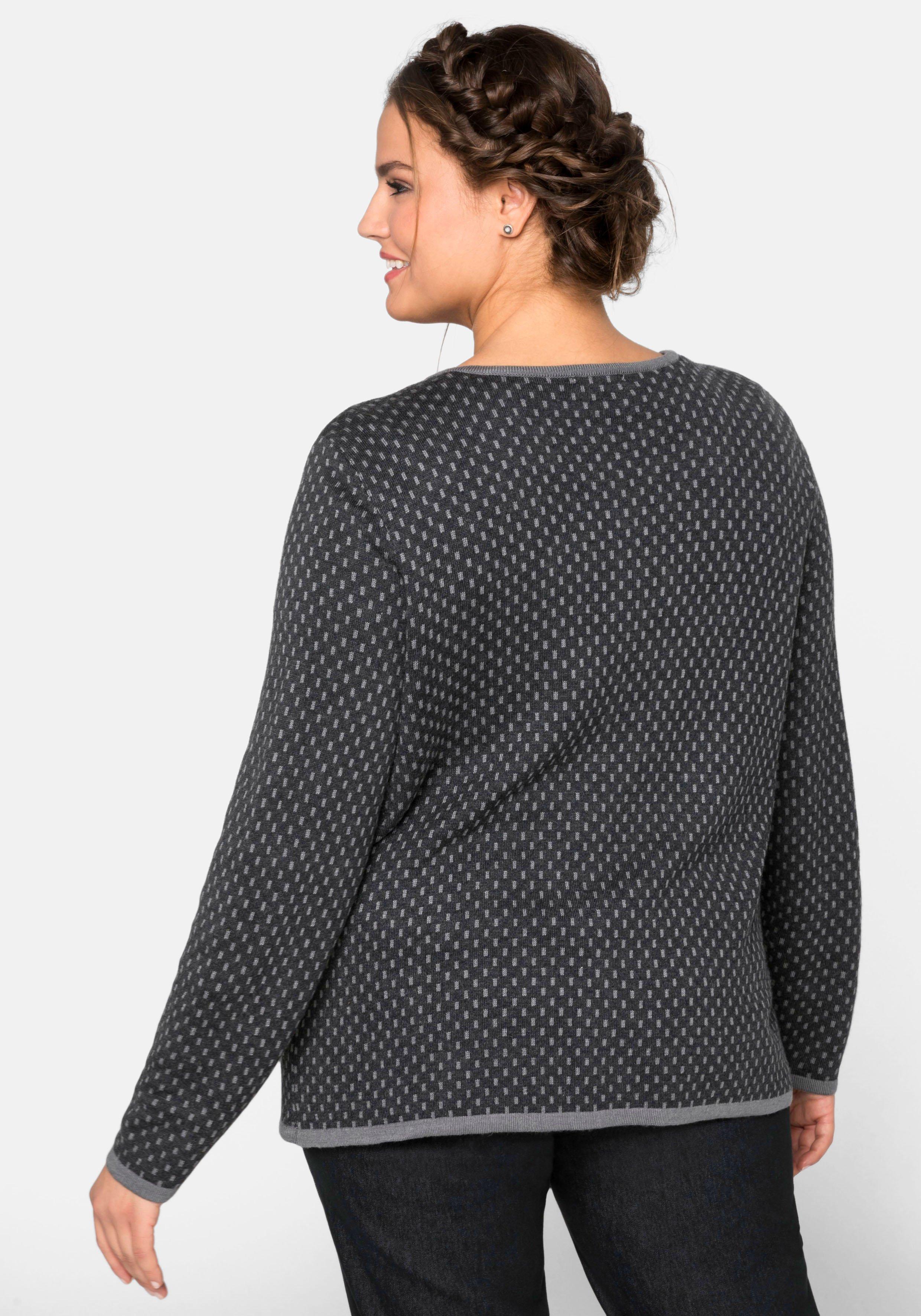 Strickjacke im Trachtenstil, Knöpfe in Holzoptik