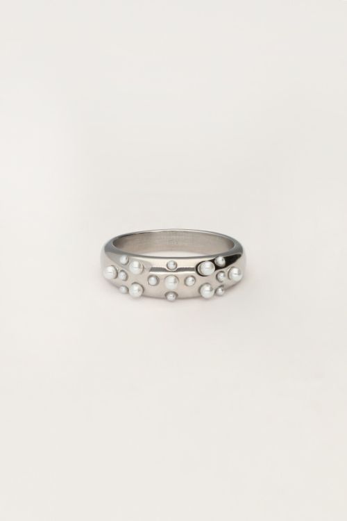 Ring met parels