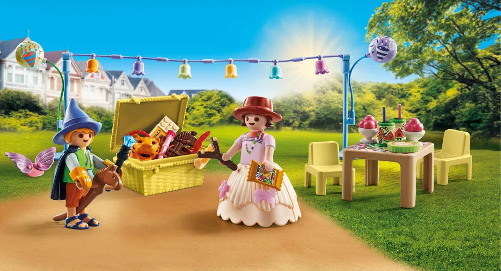 ENFANTS AVEC DECORATIONS DE FETE - 71451