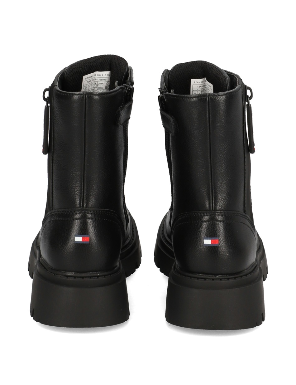 LACE-UP BOOTIE HESTER