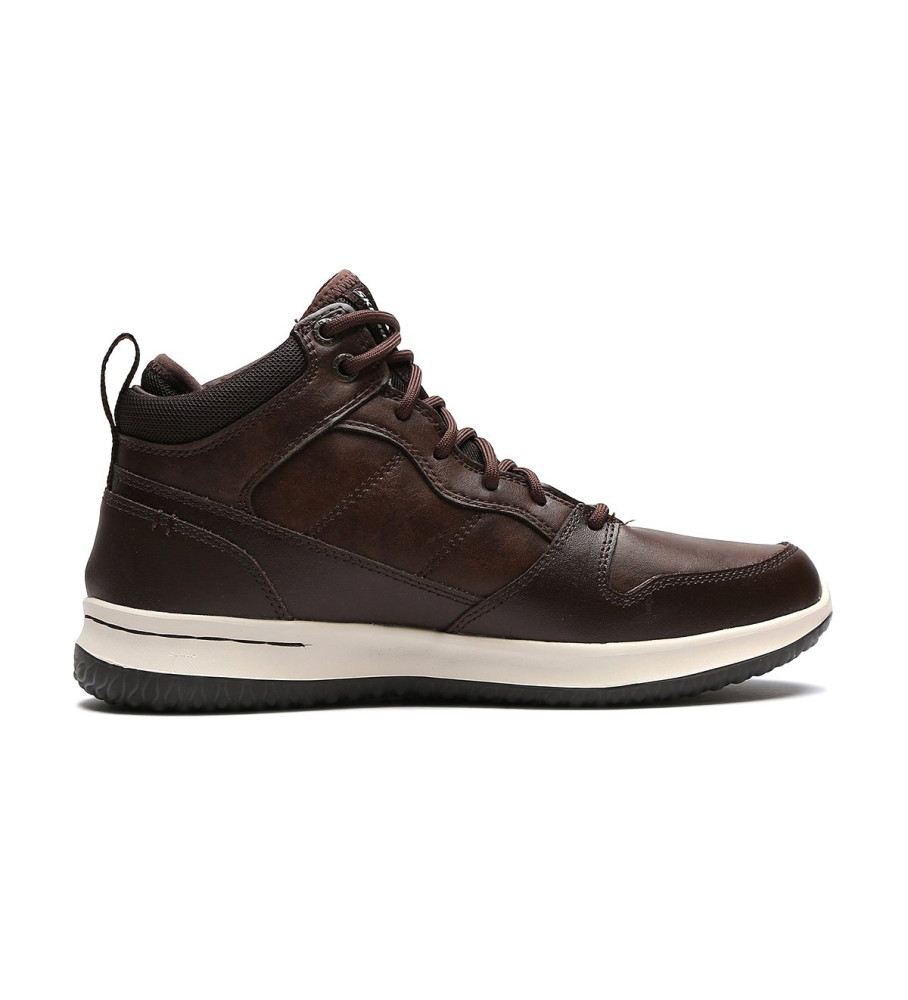 Botas Skechers Delson de couro marrom