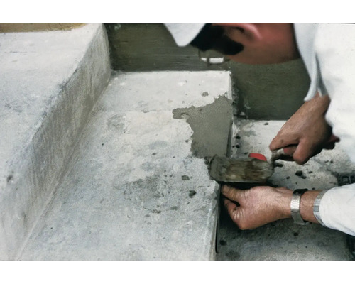 PCI Repafix® Reparatie- en modelleermortel voor betonnen vloeren, trappen en wanden 25 kg