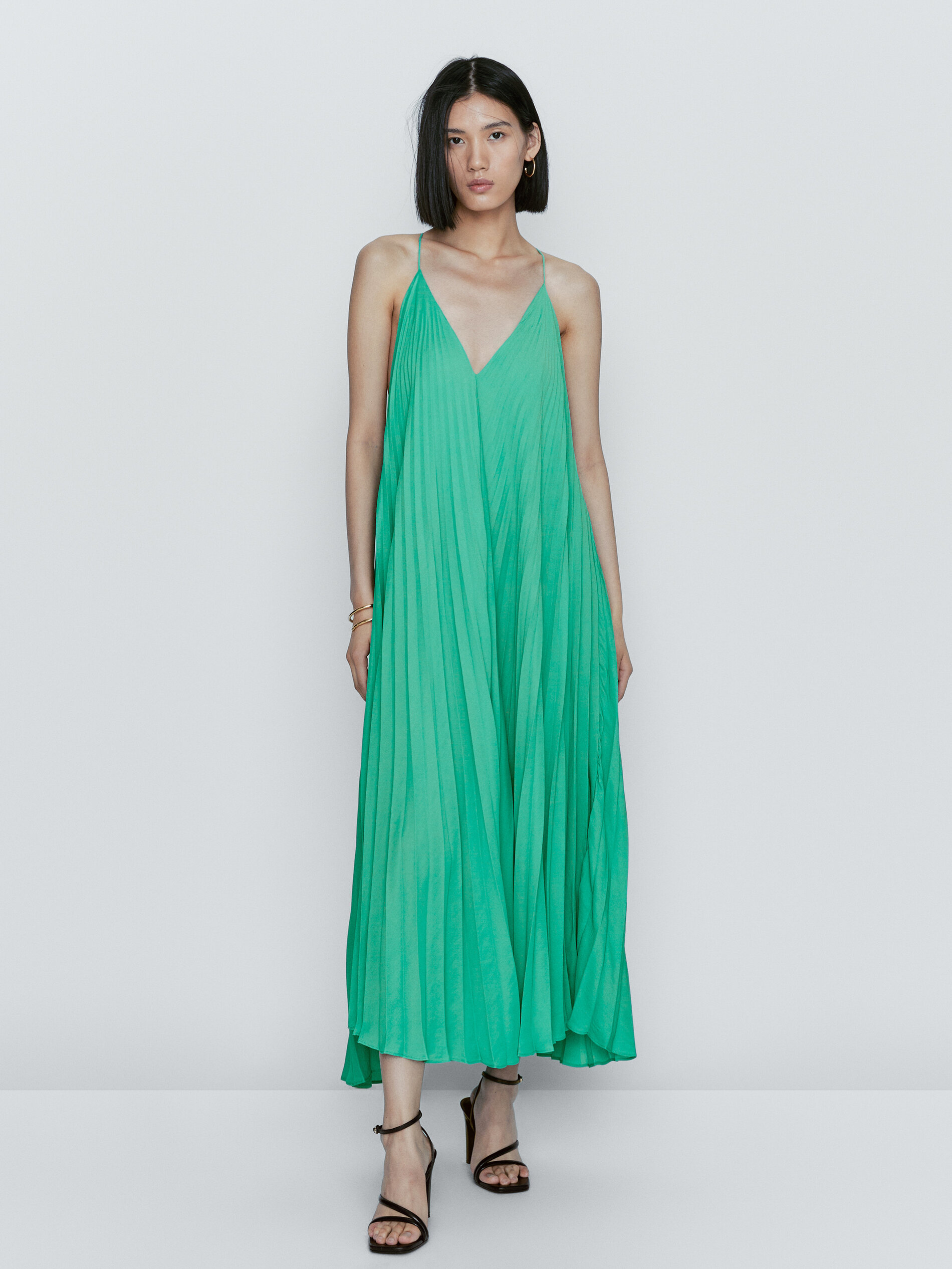 Vestido plissado com decote em bico - TURQ.OSCU
