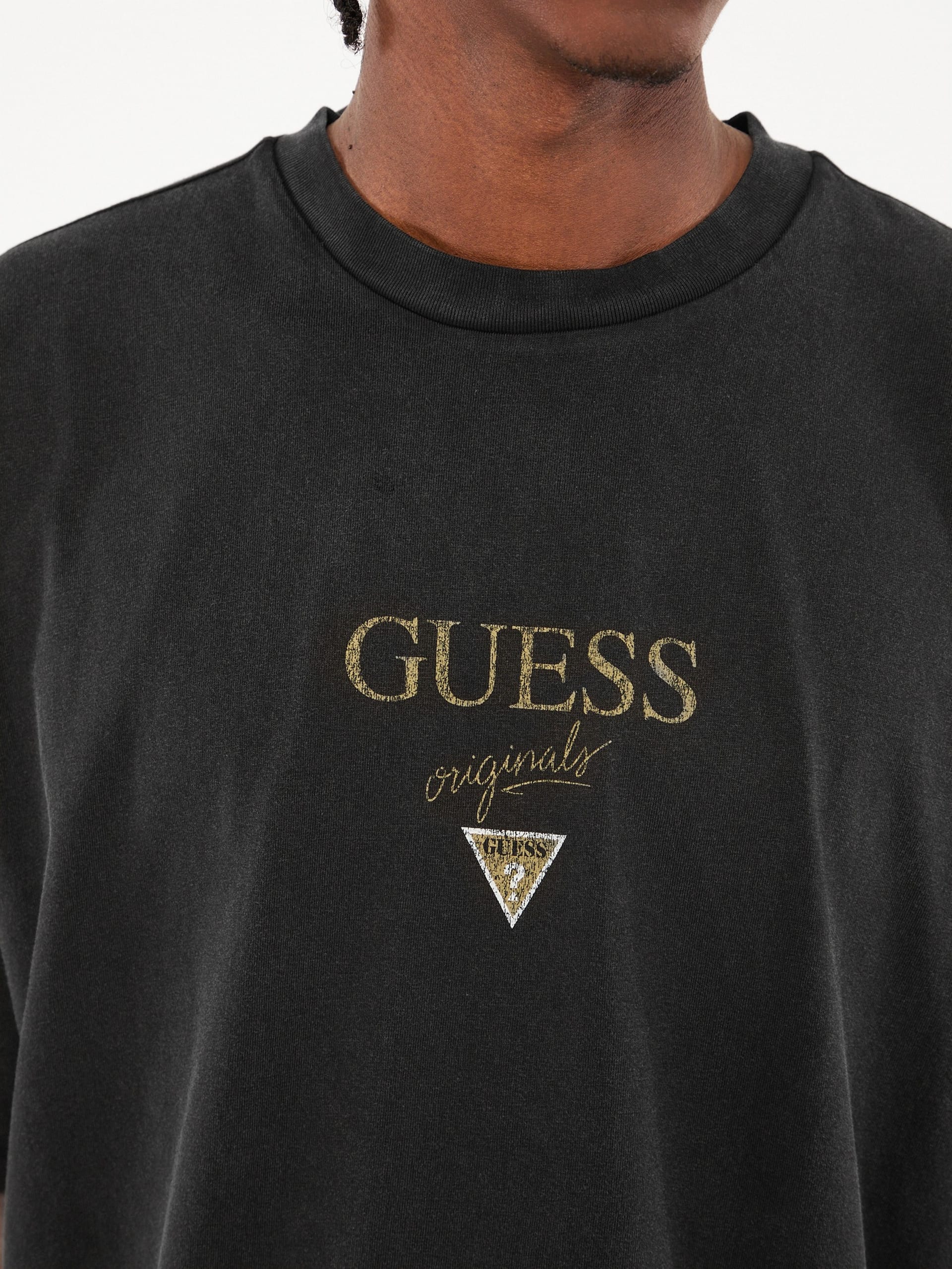 Camiseta GUESS Originals com o logo Baker