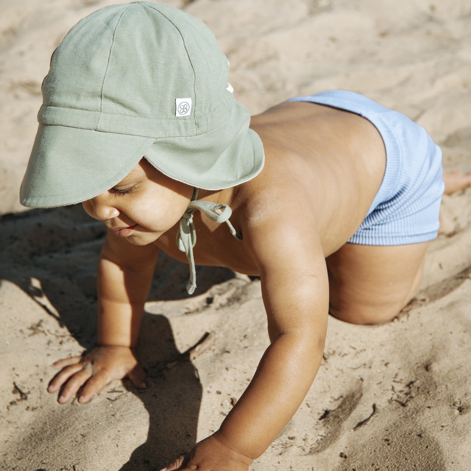 Baby Sonnenhut UVP 50  Olive Green/Sandy Beach