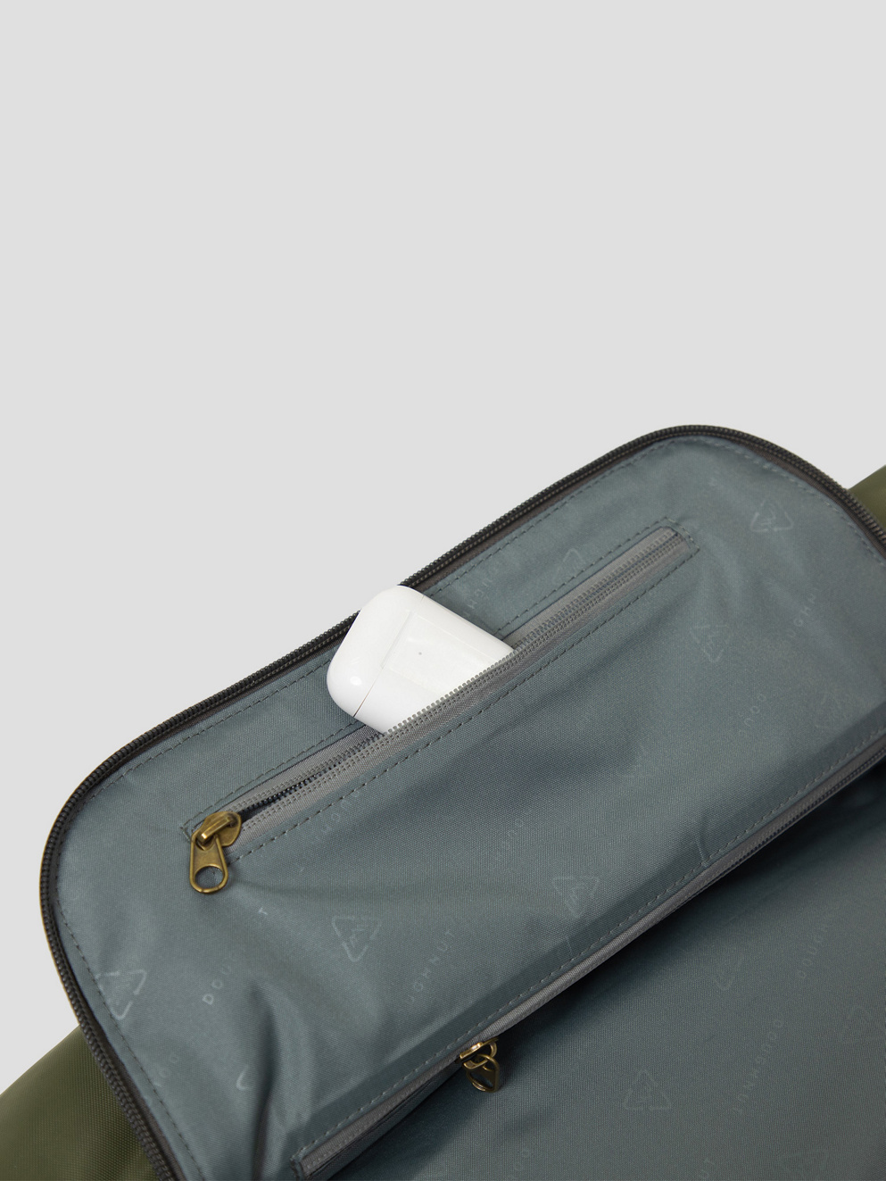 Doughnut Christopher Backpack olive x army