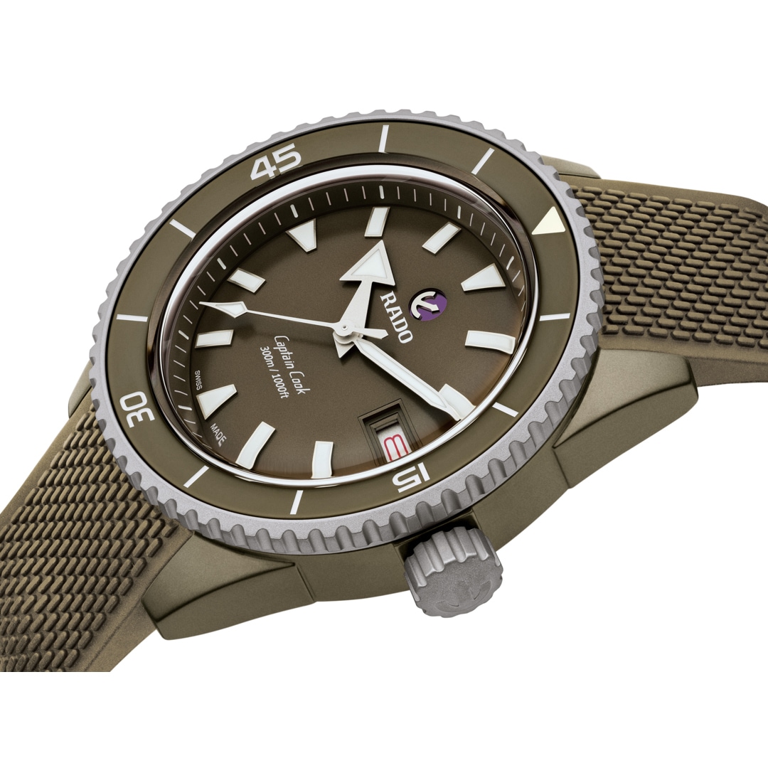 Rado Captain Cook XL High-Tech Ceramic Diver