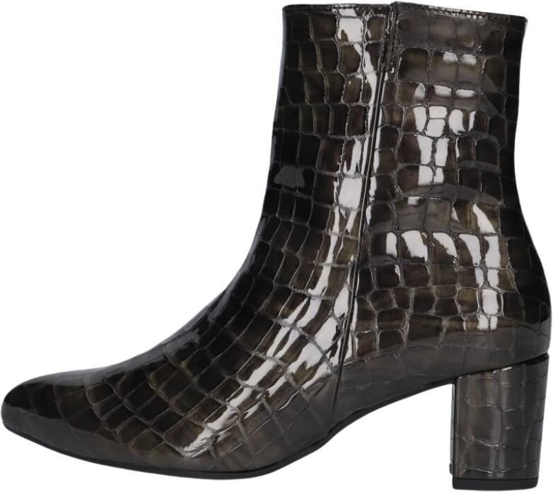 GABOR Enkellaarsjes Dames 701 Maat: 36 Materiaal: Lakleer Kleur: Bruin
