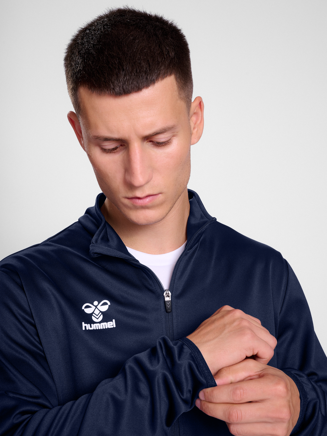 hmlESSENTIAL TRACK JACKET