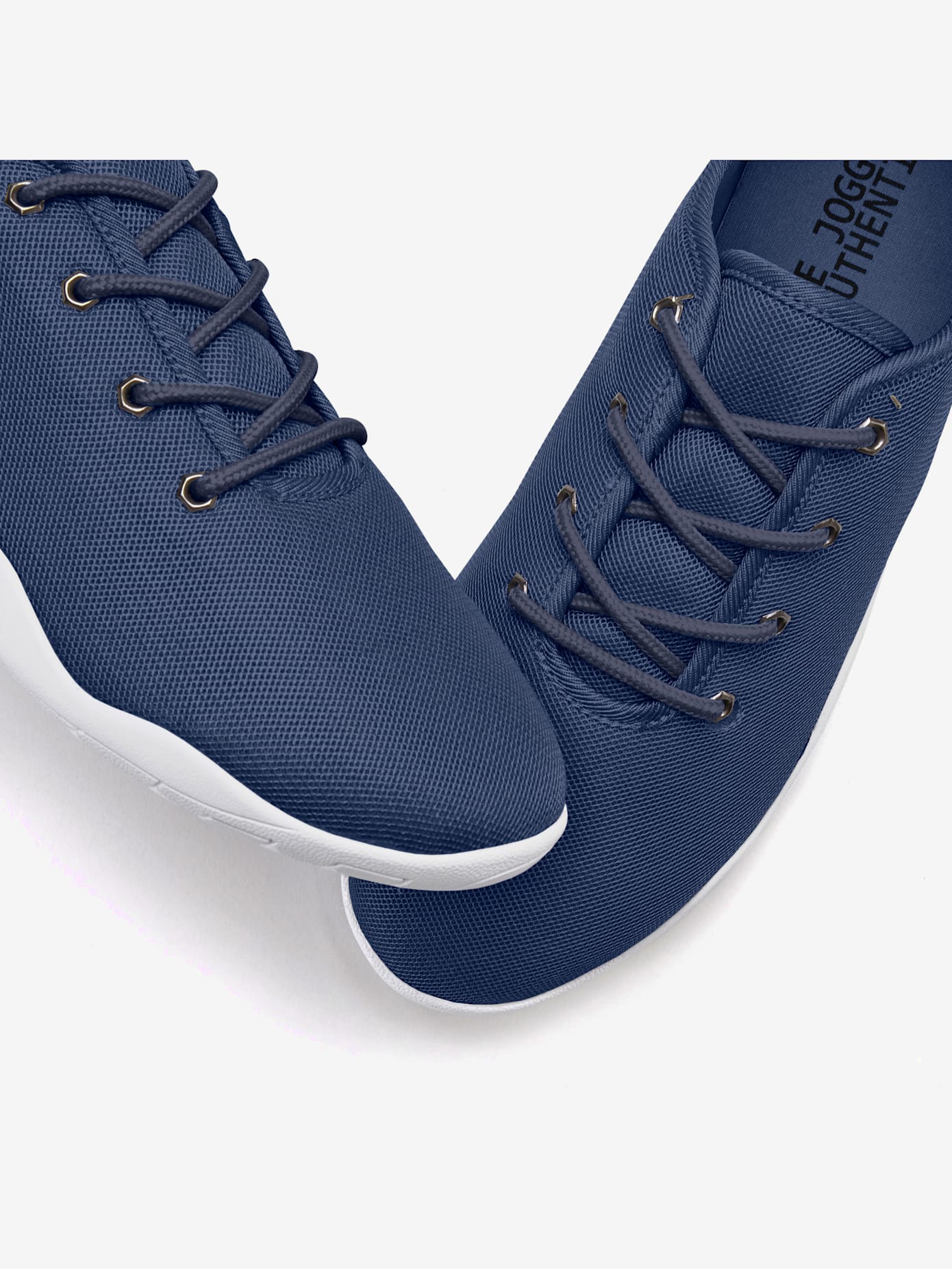 Baskets semelle ultra-plate pour une sensation « pieds nus »