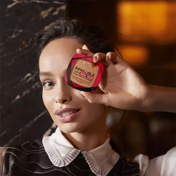 Base em Pó L'Oréal Paris Infallible 24H Fresh Wear nº 300 Amber 9g