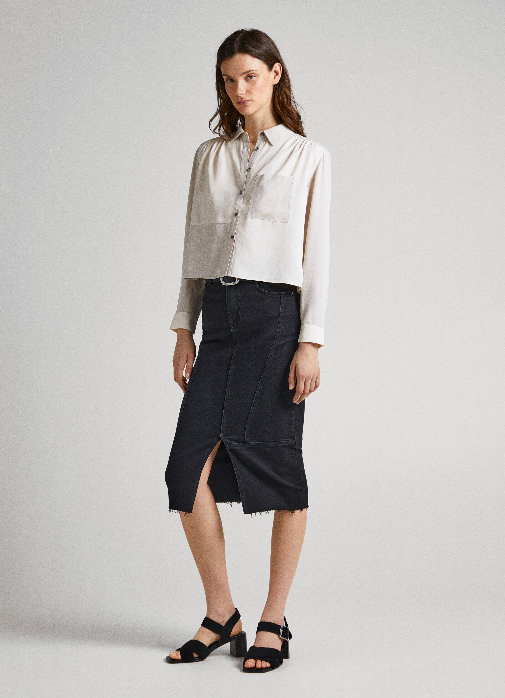 CAMISA COM EFEITO DE REMENDO - branco mousse