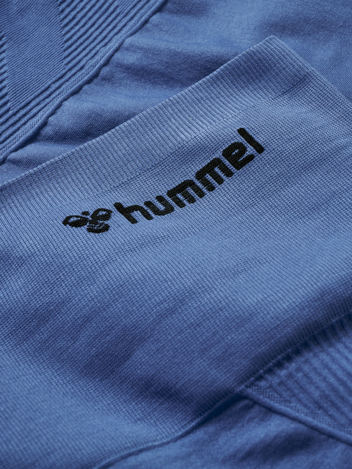 hmlTIF SEAMLESS SHORTS