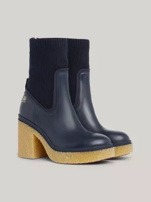 Botas de cano alto com sola de crepe de couro