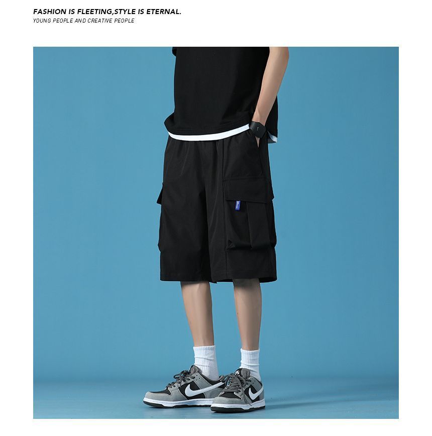 Wewewow - Cargoshorts met wijde pijpen en een effen middenhoogte