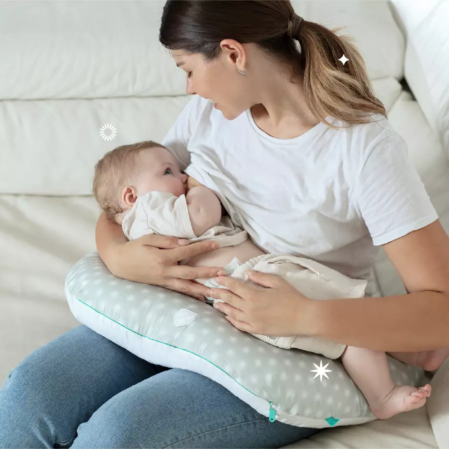 KOALA BABYCARE®Stillkissen Hug Baby - grau