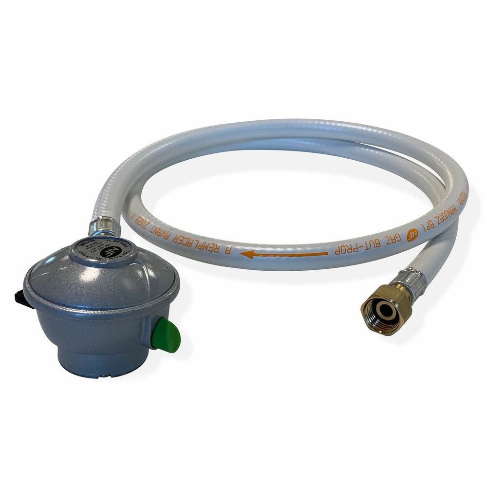 Kit tuyau flexible de gaz 1.5 m à embouts mécaniques + détendeur quick-on ø20mm butane 28mbar 1.3kg/h. Raccord rapide – normes nf