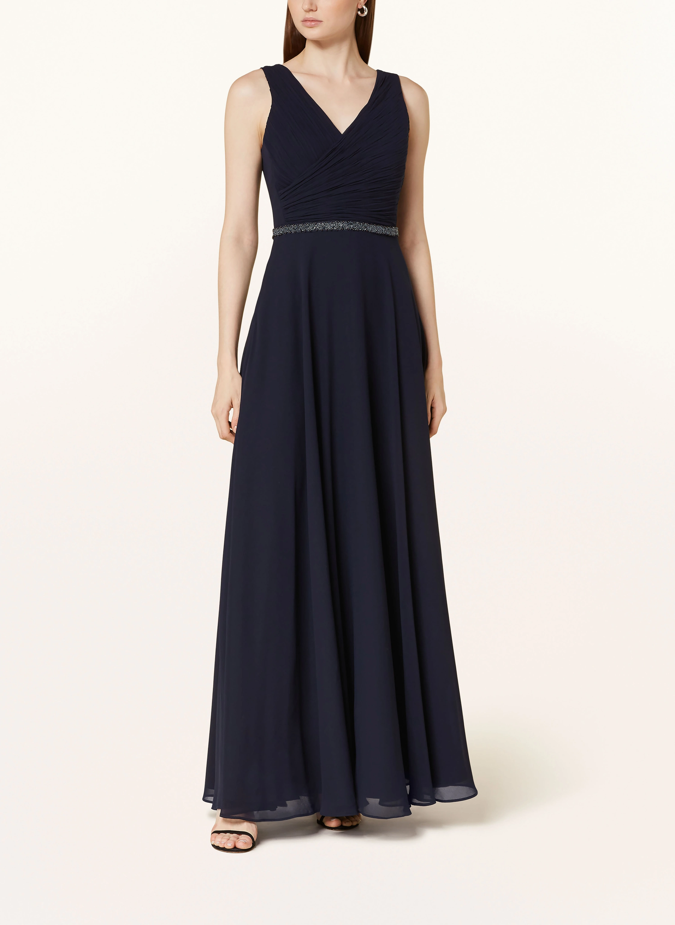 Vera Mont Abendkleid mit Schmuckperlen