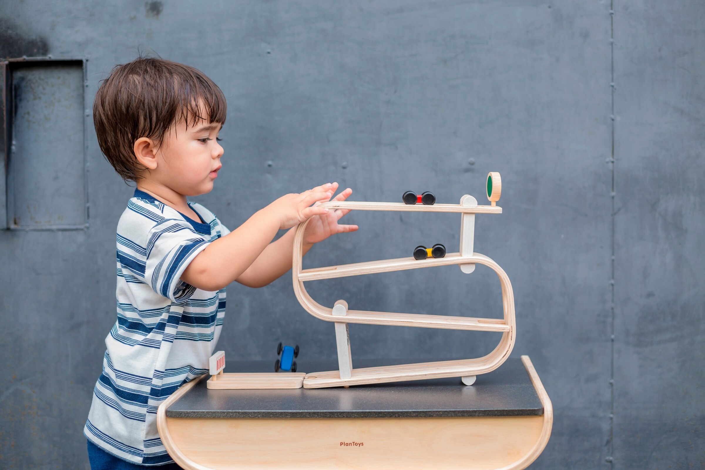 PlanToys Kugelbahn Rampenrenner