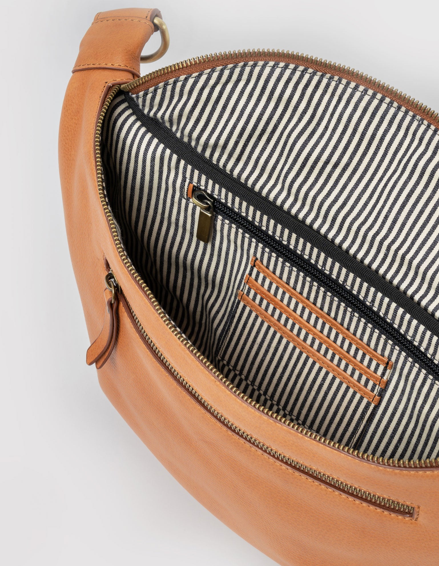 Drew Bum Bag Maxi - Wild Oak Soft Grain Leather