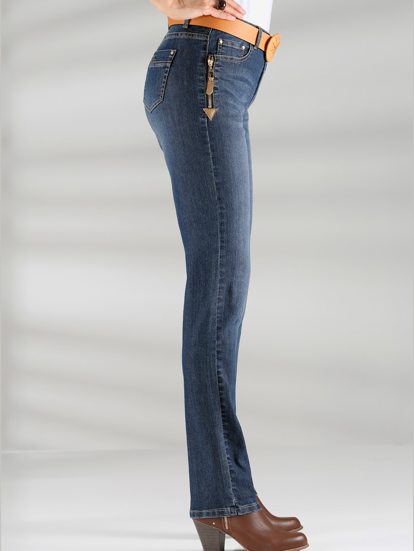Jean avec poches originales en qualité extensible