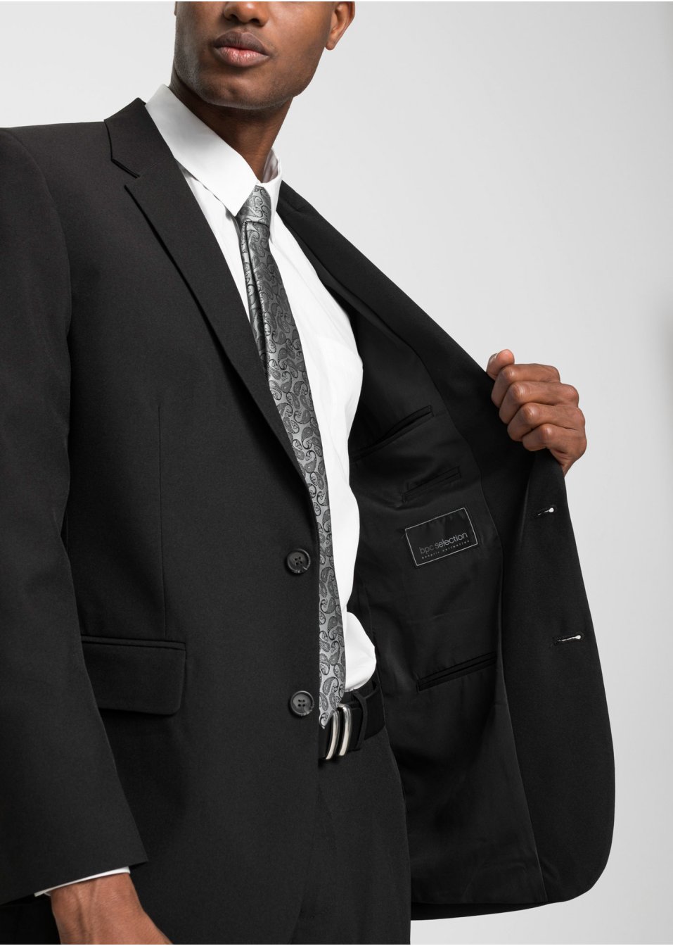 Costume 4 pièces : veste de costume, pantalon, chemise, cravate