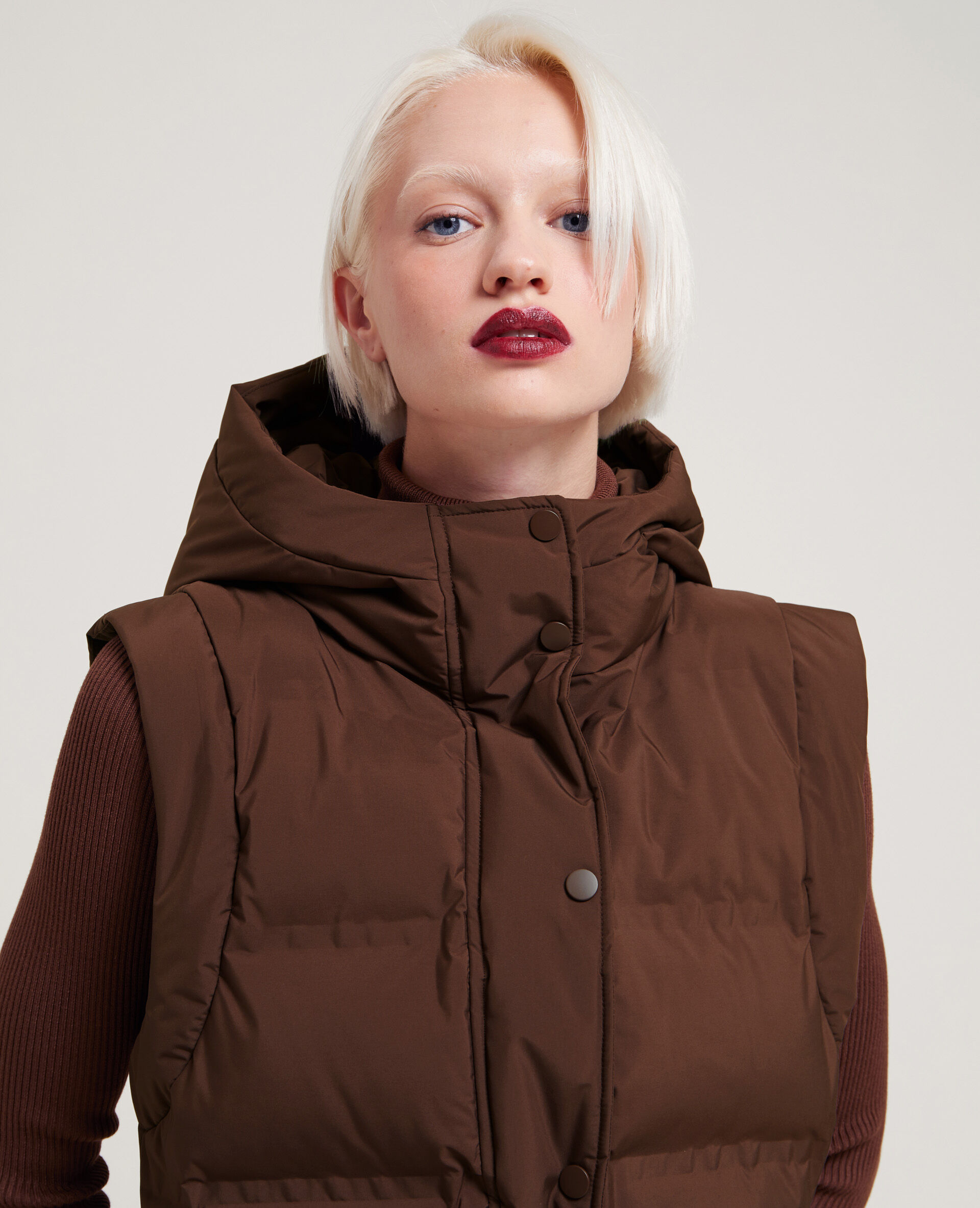 Doudoune mi-longue sans manches - Marron