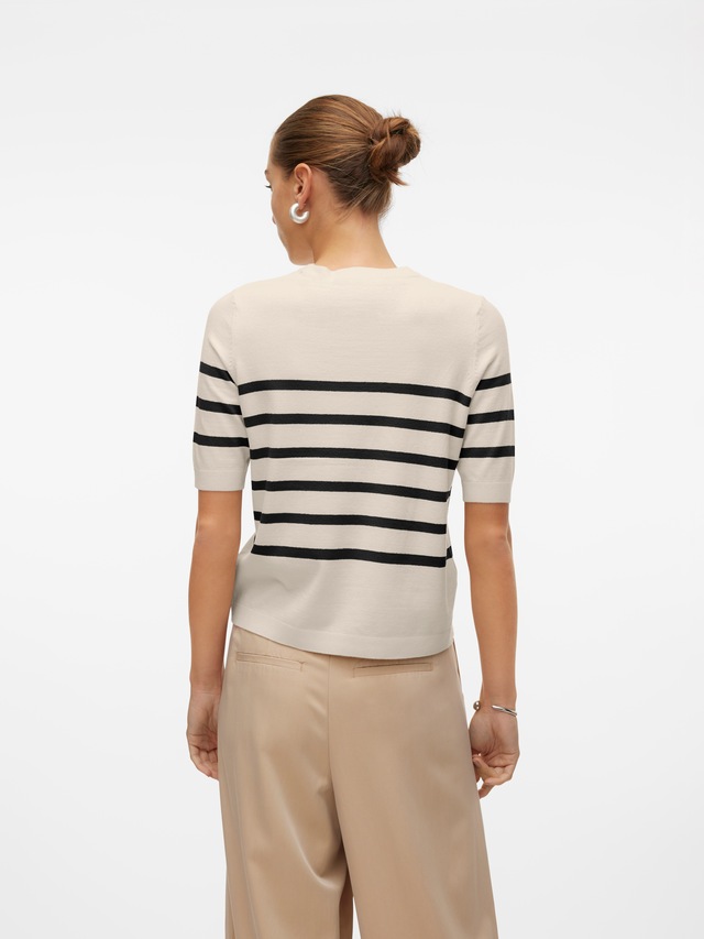 Vero Moda Kurzarmpullover »VMSABA PLAIN, Feinstrickpullover« Damenpullover, Rundhalsausschnitt, Kurzarm, Sommerpulli,,  im Regular Fit aus pflegeleichtem Materialmix mit Viskose