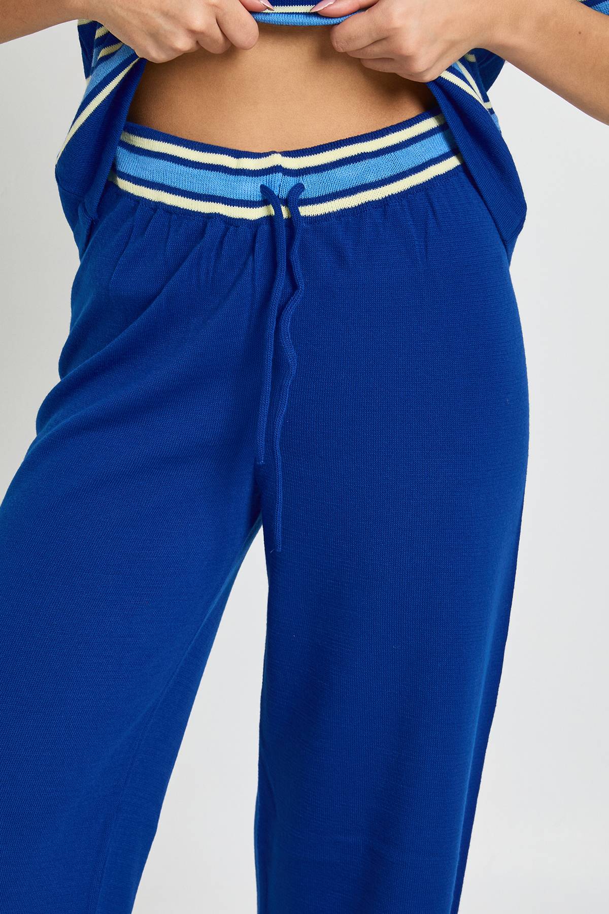 boohoo Ensemble Maille Rayé Col Patte de Boutonnage Manches Courtes Haut et Pantalon