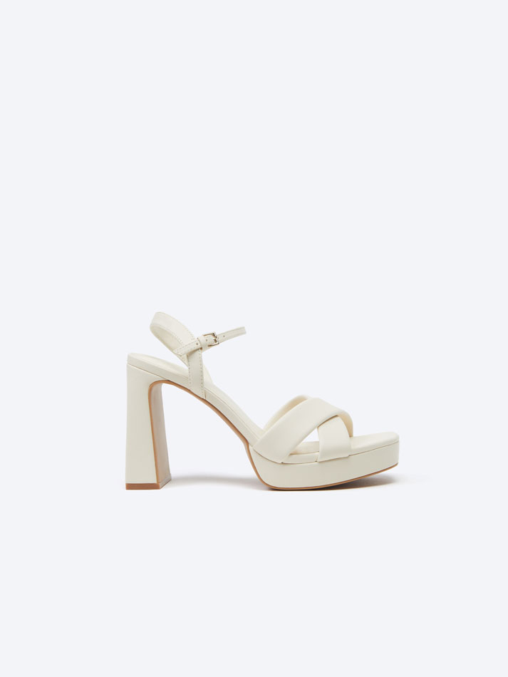 Sandália de plataforma - Branco-creme